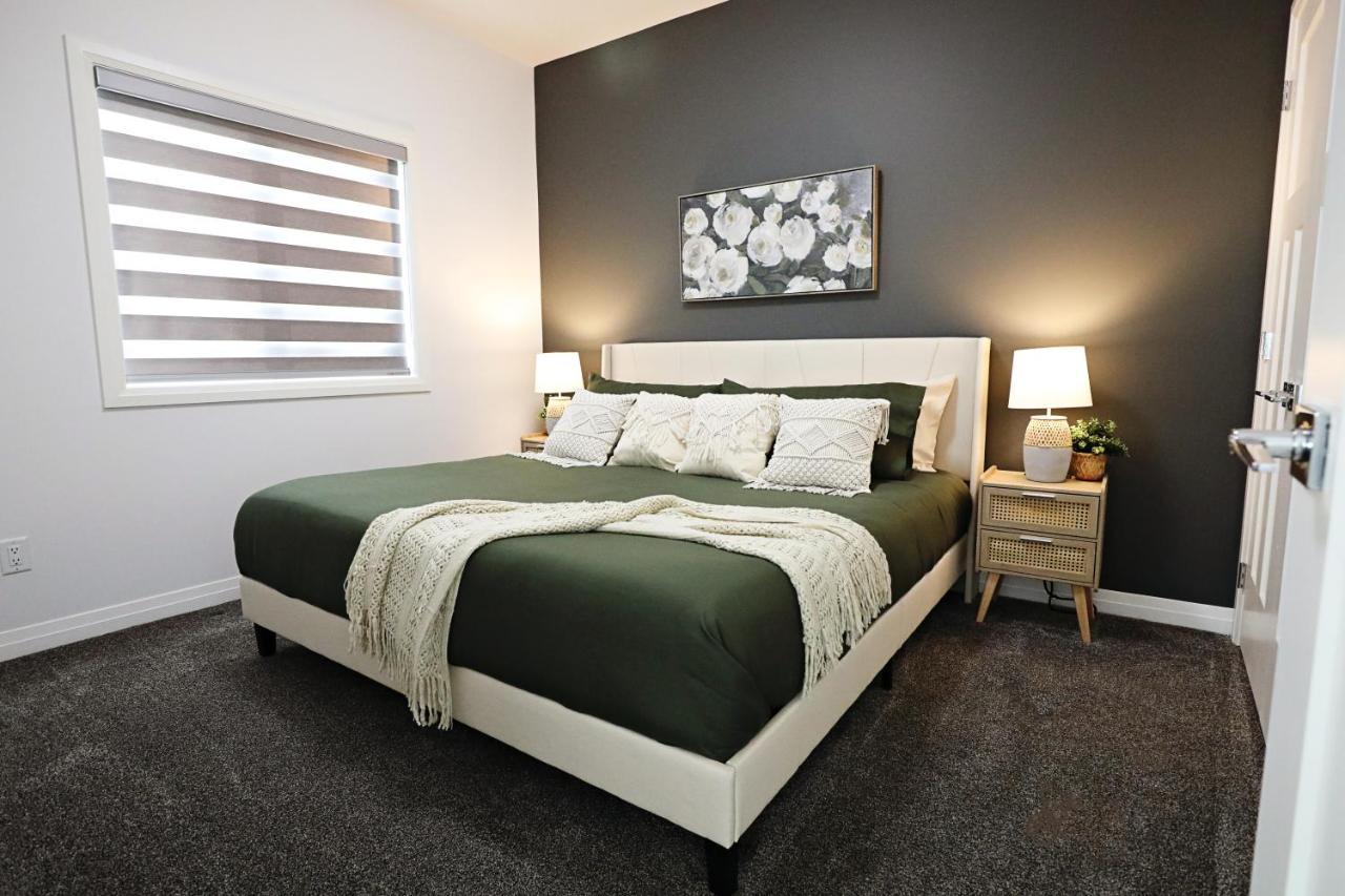 Vila Three King Beds,Central A/C,Fireplace,Park,Disney+ Edmonton Exteriér fotografie